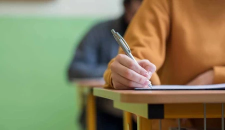 Grev sebebiyle ertelenen sınavlar bugün yapılacak