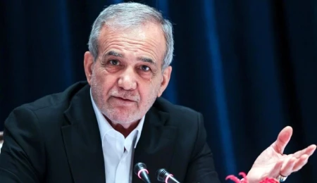 Pezeşkiyan: İran Lübnan halkını terk etmeyecek