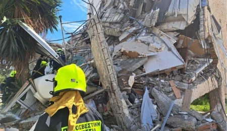 Limasol’da apartman çöktü: Enkaz altından bir kişinin cansız bedeni çıkarıldı; bir kişi daha mahsur