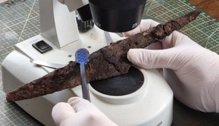 Hadrianopolis Antik Kenti’nde bin 500 yıllık bıçak seti ve bileme taşı bulundu