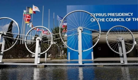 Güney Kıbrıs’ta dün başlayan AB Zirve Toplantısı sürüyor