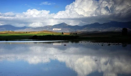 Hava bugün bulutlu, yarın yer yer sağanak bekleniyor