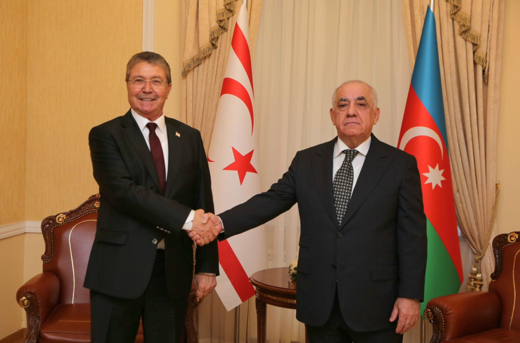 Azerbaycan’da tarihi buluşma