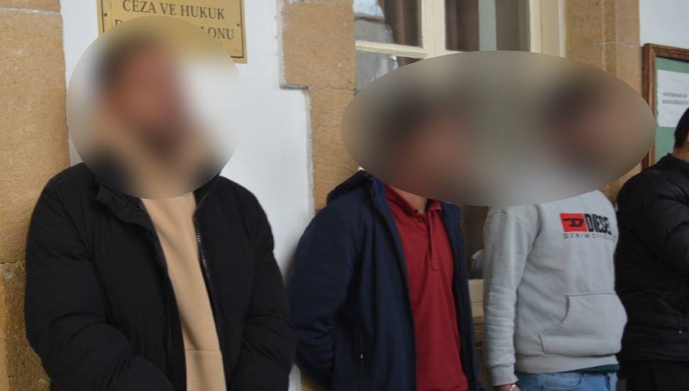 Kaçaklar 8 gün daha tutuklu kalacak