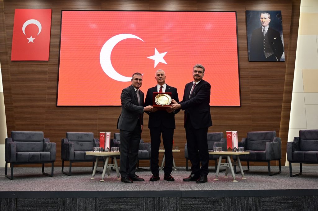 Türkiye-KKTC Ekonomik İlişkilerin Güçlendirilmesi Toplantısı düzenlendi