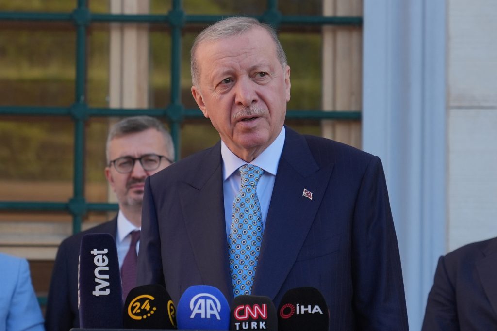 Türkiye Cumhurbaşkanı Erdoğan, bayram namazını Büyük Çamlıca Camisi’nde kıldı