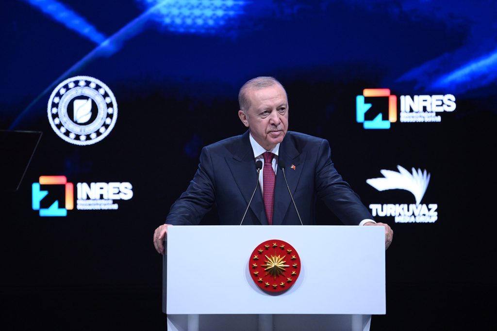 Erdoğan: Türkiye artık terörle değil yatırımla anılıyor