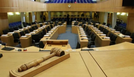 24 Mayıs seçimleri öncesinde Rum Meclisi feshedildi: Milletvekili maaşları devam edecek
