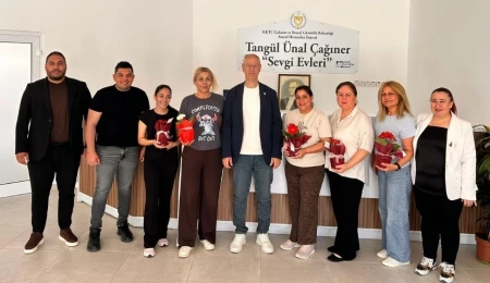 Çalışma Bakanı Hasipoğlu’ndan Anneler Günü’nü ziyareti: Personelin Anneler Günü kutlandı