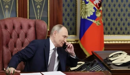 Putin, yurt dışında gözaltına alınan ya da yargılanan Rusları korumak için askeri güç kullanımını onayladı