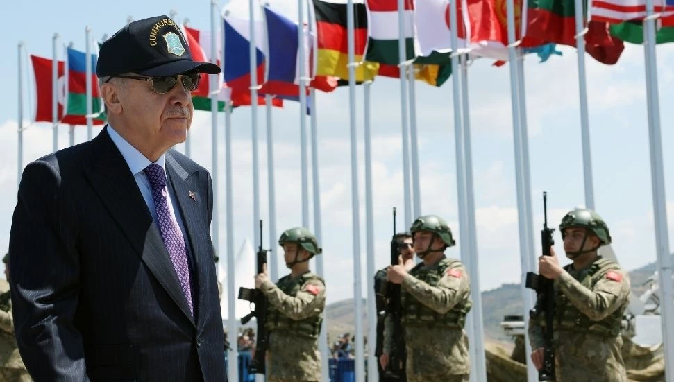 Erdoğan: Türk ordusu bölgesel ve küresel barışın en önemli güvencesidir