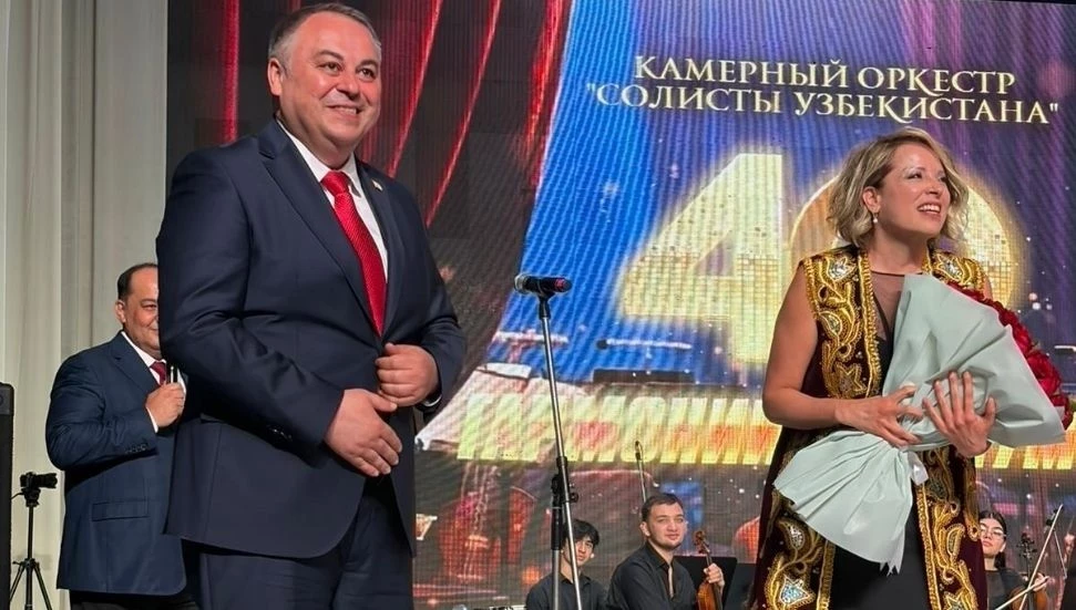 Piyanist Rüya Taner Taşkent’te 40’ncı yıl galasında KKTC’yi temsil etti