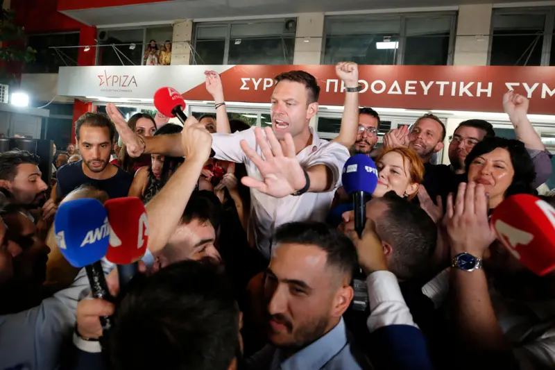 Yunanistan’da 7 milletvekili muhalefetteki Yeni Sol Partisinden istifa etti