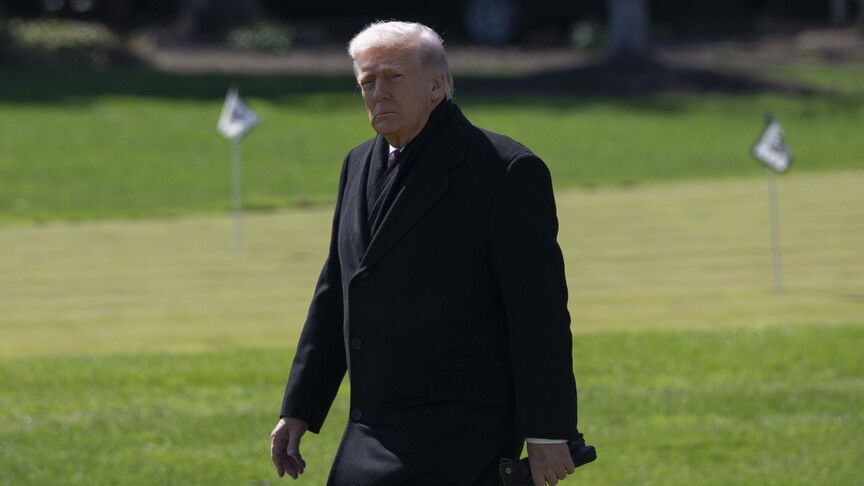 NBC: “Trump, azalan füze stoklarına karşı savunma sanayisinden yetkililerle görüşecek”