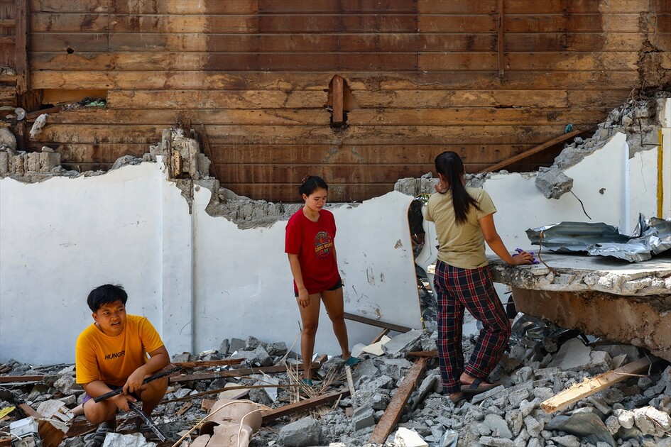 Filipinler’in Mindanao bölgesinde meydana gelen 7,8 büyüklüğündeki depremde ölü sayısı 61’e yükseldi