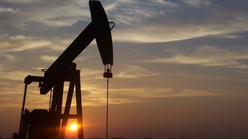 Trump en az 30 kez “anlaşma” dedi, petrol piyasaları sert dalgalandı