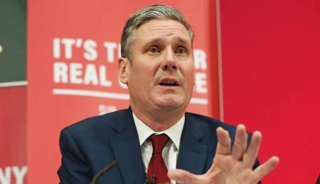 İngiltere’de Başbakan Keir Starmer istifa etti