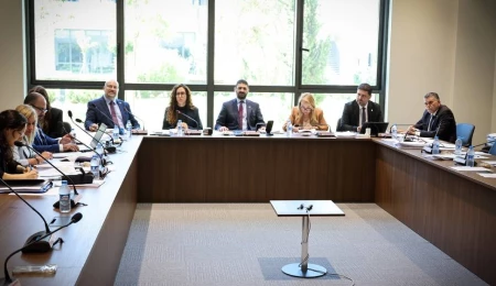 Kamuda çalışan geçici personelle ilgili yasa önerisi komitede onaylandı