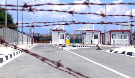 Derinya Geçiş Kapısı’nda Yeşil Hat Tüzüğü’ne aykırı ürünler ele geçirildi