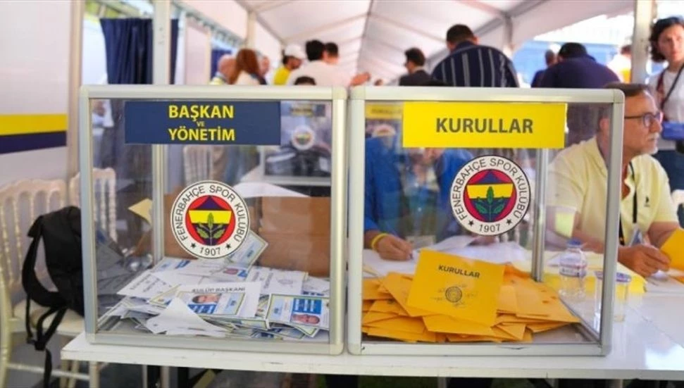 Fenerbahçe’de başkanlık seçimi başladı: 44 bin 741 üye oy kullanmak için sandıklara gidiyor