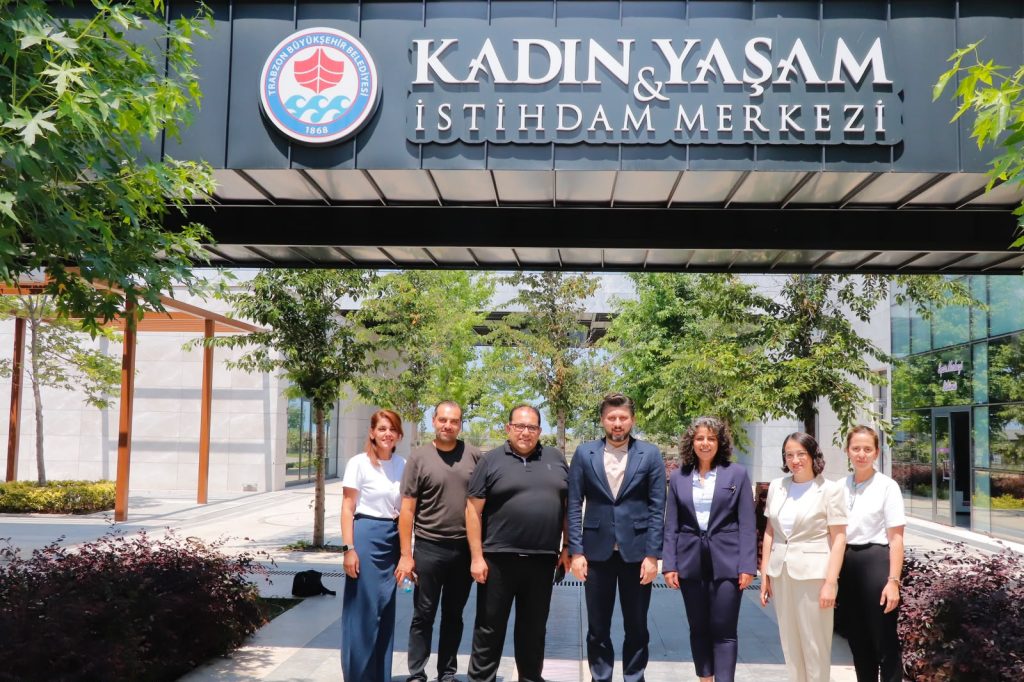 GMB heyeti Trabzon’da Kadın Yaşam ve İstihdam Merkezi ile Özdemir Bayraktar Bilim Merkezi’ni ziyaret etti