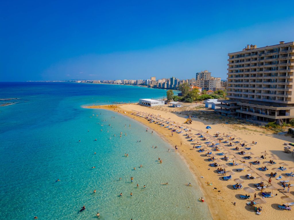 Gazimağusa Belediyesi plajları yenilendi