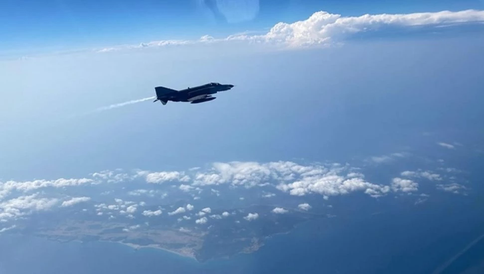 Türk Hava Kuvvetleri, Kıbrıs Adası’nın güneyinde eğitim uçuşu yaptı