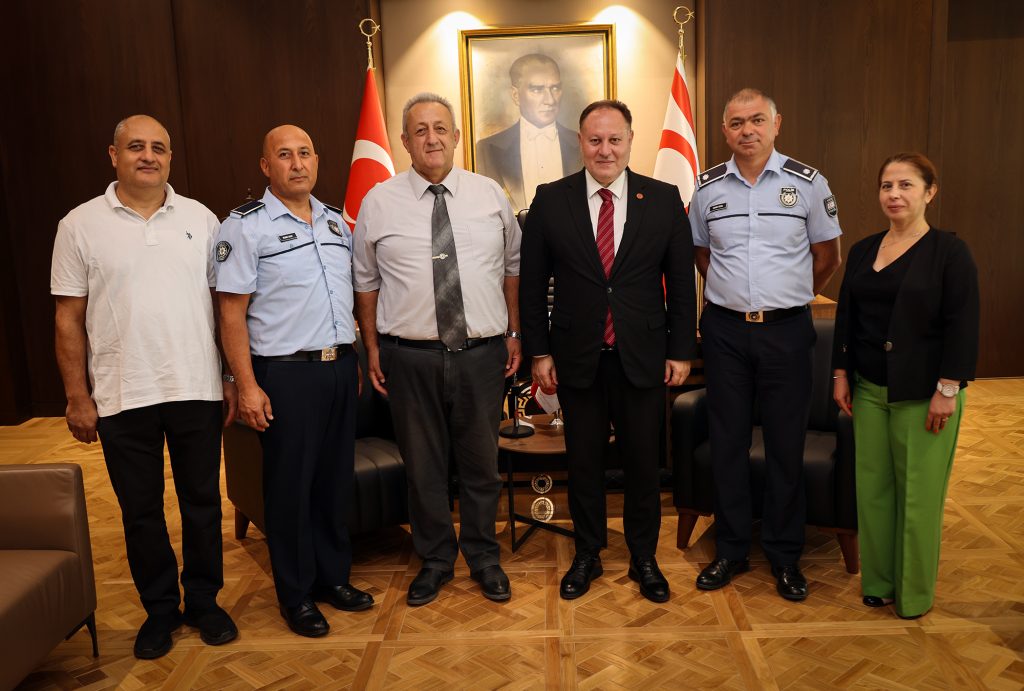Öztürkler, Kıbrıs Türk Polis Mensupları Derneği heyetini kabul etti