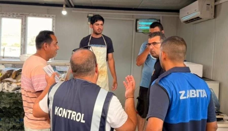 Lefkoşa pazarında denetim: 7 kilo hamisiye el konuldu