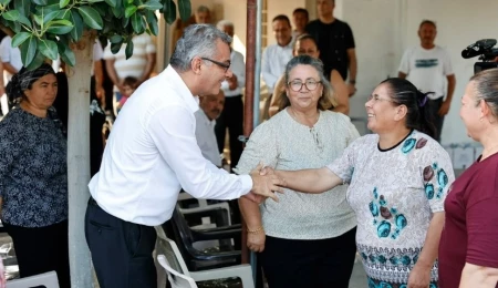 Tufan Erhürman, Beyarmudu ve köylerde yurttaşlarla bir araya geldi: Köy ziyaretleri devam edecek