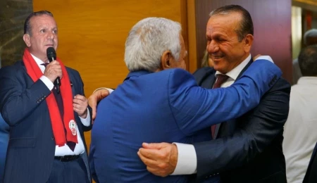 Demokrat Parti, 34’üncü kuruluş yıl dönümünü onur gecesiyle kutladı