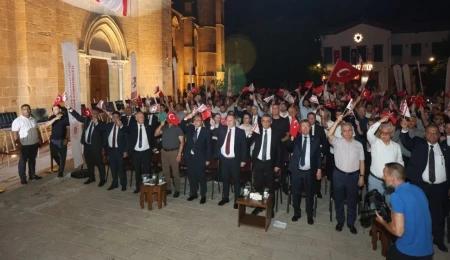 Lefkoşa’da 15 Temmuz anma programı: “İhanet kaybetti, millet kazandı” vurgusu yapıldı
