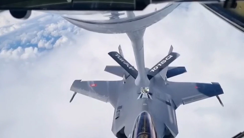 Türkiye MSB: Tanker uçağı NATO görevinde F-35’e havada yakıt ikmali yaptı