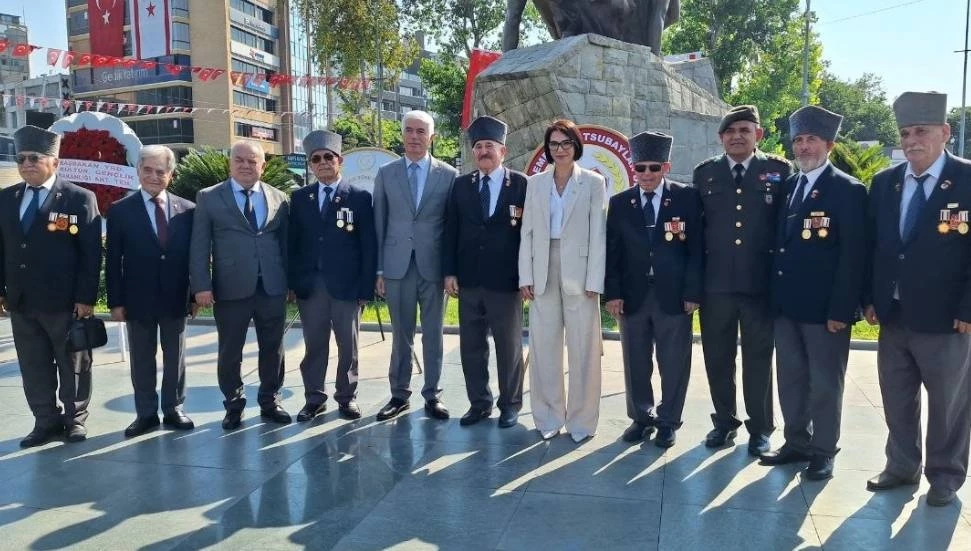 KKTC’nin Barış ve Özgürlük Bayramı Antalya’da törenle kutlandı