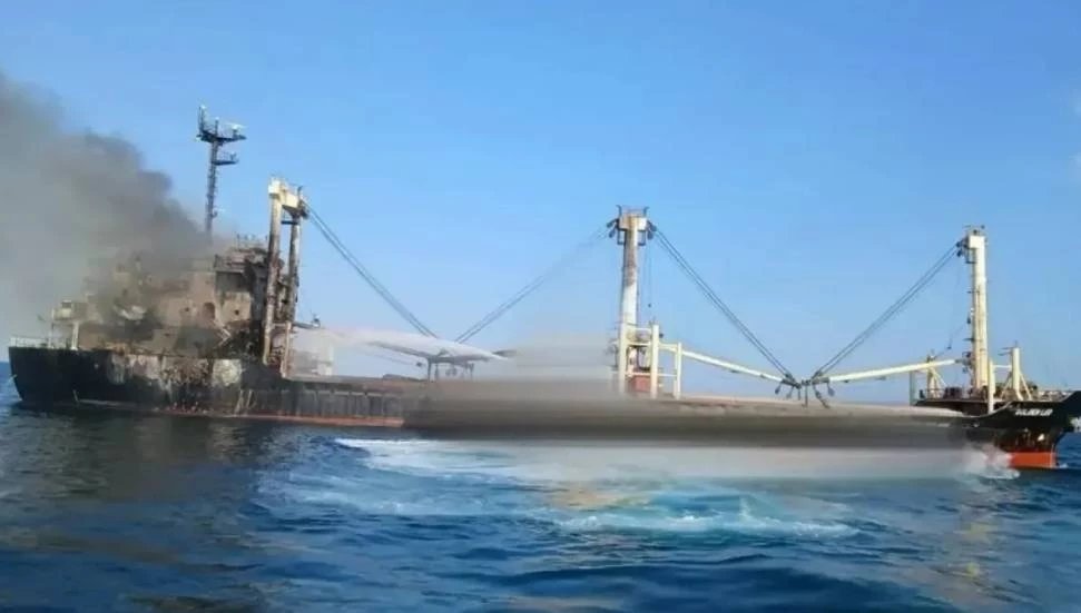 Füzelerle vurulan Türk gemisi battı: Çok sayıda ölü