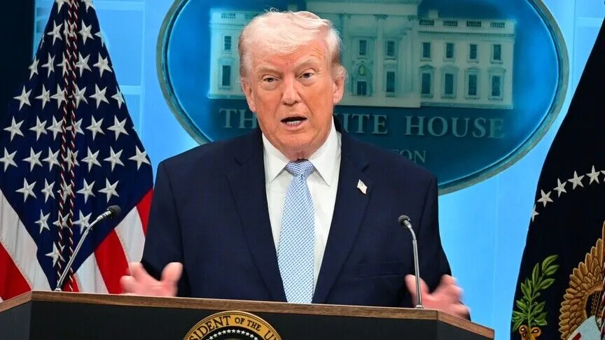 Trump, İran’la anlaşmayı tercih ettiğini ancak askeri saldırının hala bir seçenek olduğunu belirtti