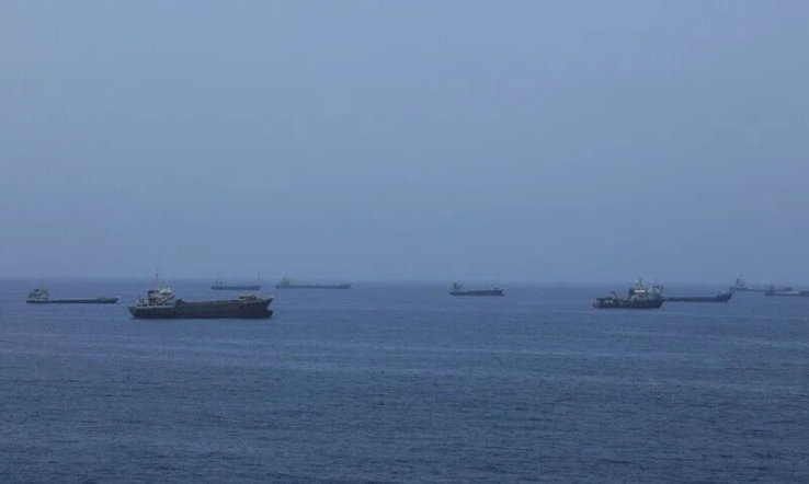ABD’nin Hürmüz Boğazı’nda petrol tankerleri için gizli geçiş koridoru oluşturduğu iddia edildi