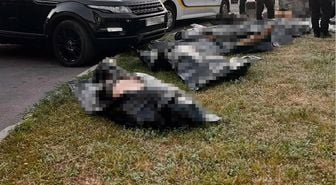 İngiltere’de polis aracı ile otomobilin çarpıştığı kazada çok sayıda kişi öldü