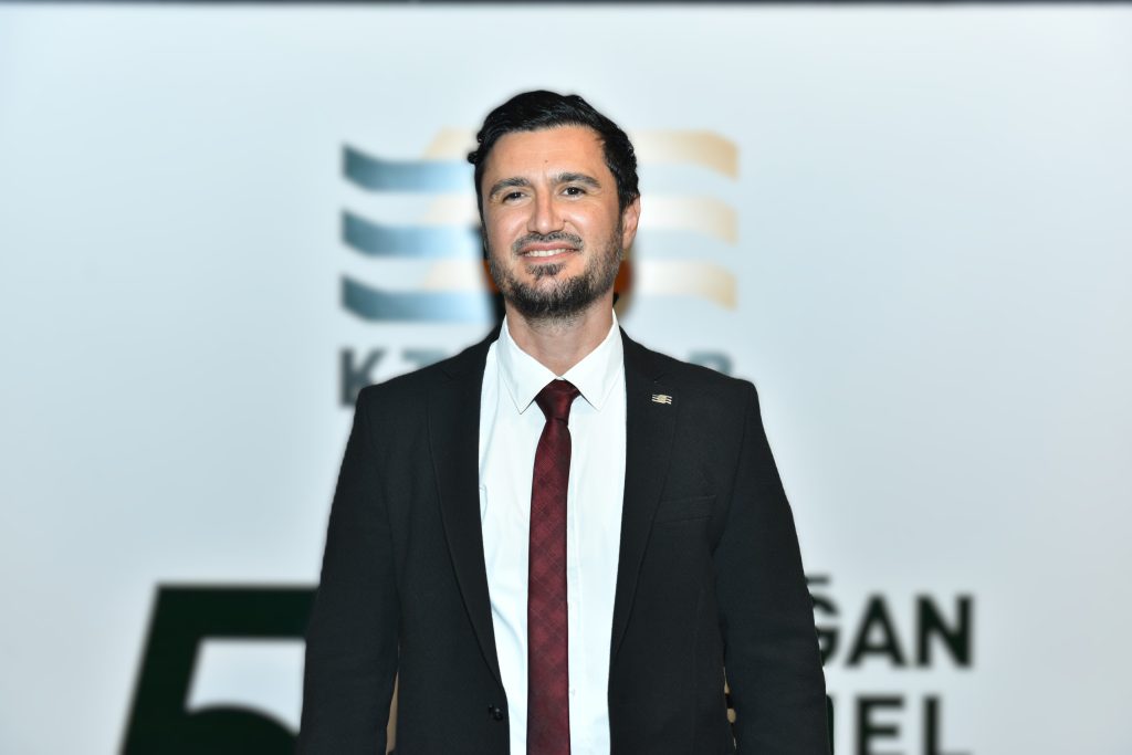 Çelik: “Tehditlere karşı sendikal mücadelenin ve demokrasinin yanındayız”