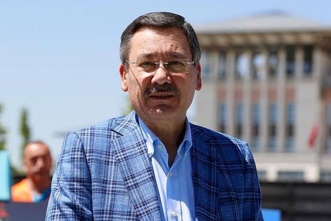 Eski Belediye Başkanı Melih Gökçek’e “Kayıt Dışı Para” Soruşturması
