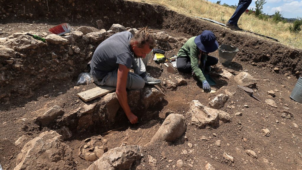 ￼￼￼Hattuşa’da yaklaşık 2 bin 300 yıllık yeni mezarlar bulundu