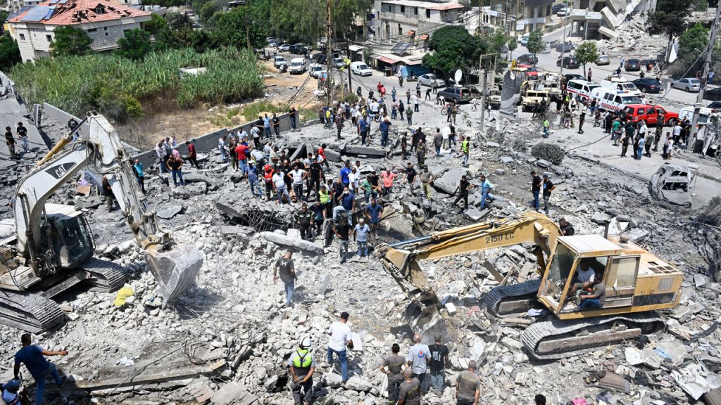 İsrail’in Lübnan’a yönelik hava saldırılarında hayatını kaybedenlerin sayısı 11’e yükseldi