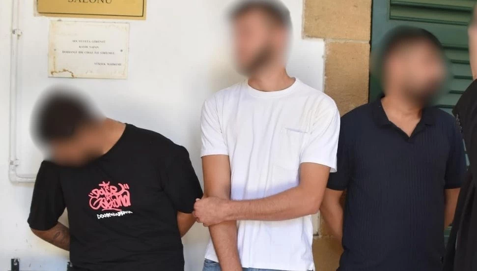 Lefkoşa’da 165 adet Lyrica ve uyuşturucu ele geçirildi bir zanlı cezaevine gönderildi