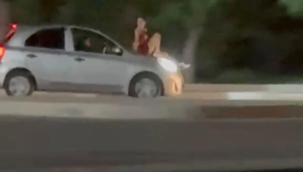 Güzelyurt’ta kaput üzerinde tehlikeli yolculuğa yüklü ceza