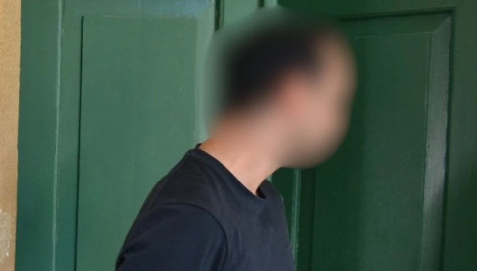 Eşi ve Baldızının İzinsiz Fotoğraflarını Çekti, Teminatla Serbest
