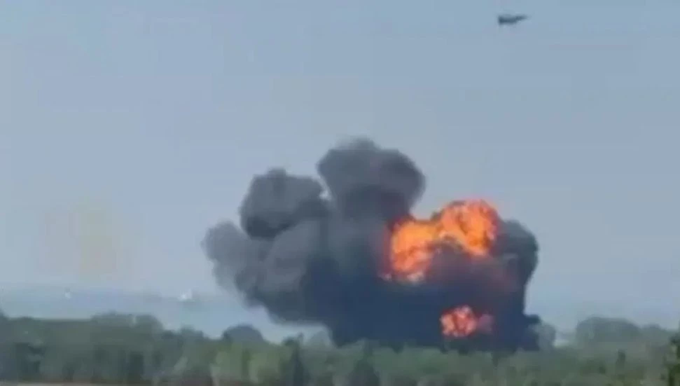 Yalova’da F-16 eğitim uçağı düştü: Pilot, fırlatma koltuğunu kullanarak kazadan sağ kurtuldu