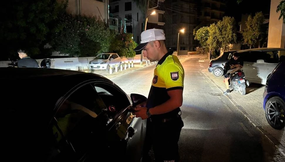 Trafik denetimlerinde 430 sürücüye işlem, 35 araç trafikten men edildi