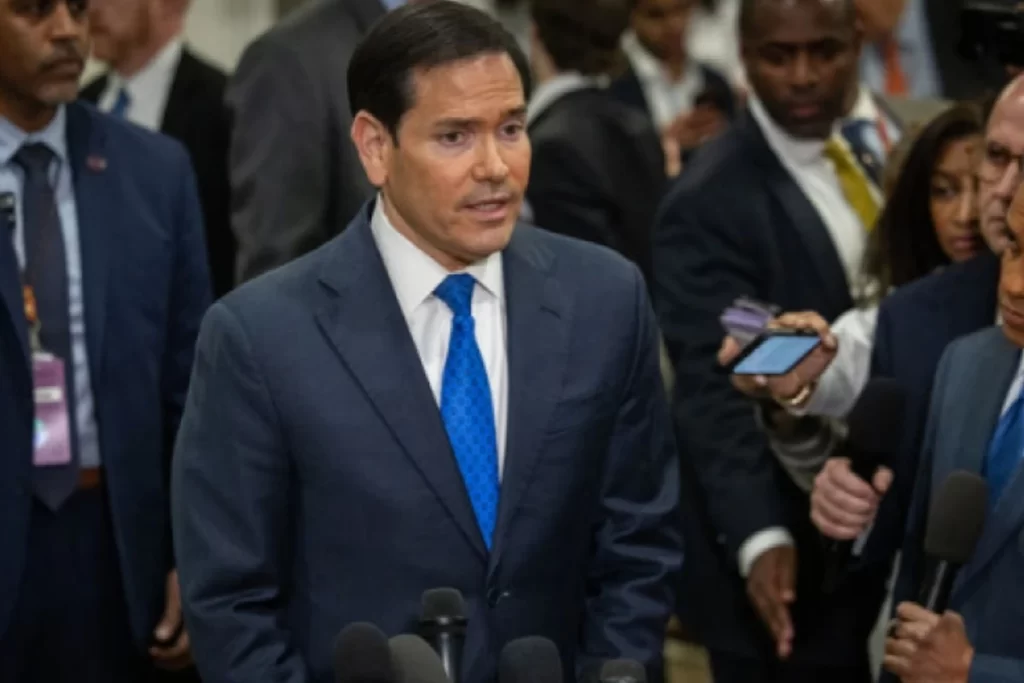 Rubio: “İran, gemilerimizi hedef almaya devam ettikçe tanker kaybedecek”