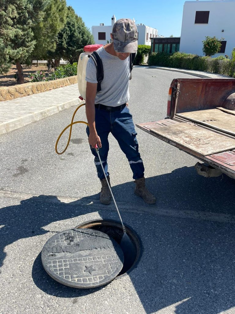 Tatlısu Belediyesi, Batı Nil Virüsü’ne karşı sivrisinekle mücadele çalışmalarını yoğunlaştırdı