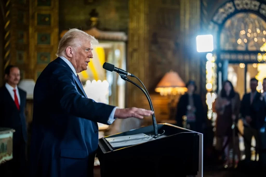 ABD Başkanı Trump, İran’ın sonunda “pes edeceğini” savundu